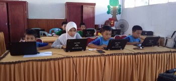 Pebgisian Survei guru, ortu murid dan Murid