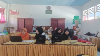 Pebgisian Survei guru, ortu murid dan Murid