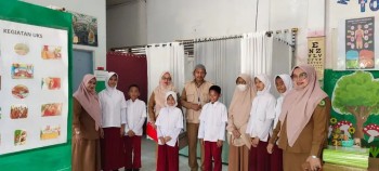 Kunjungan tim penilaian lomba sekolah sehat 2025